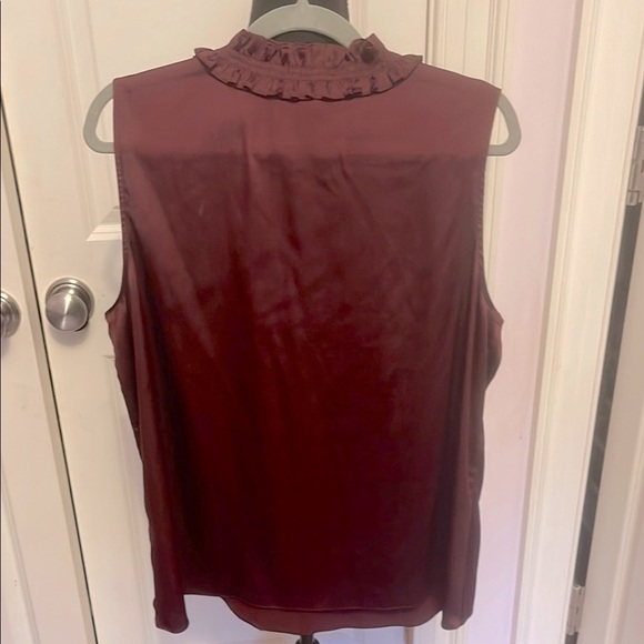 White House Black Market Red Ruched Ruffled Blouse NWOT - Picture 3 of 6